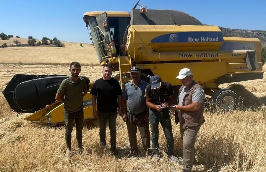 Konya'nın ilçesinde  hububatta dane kaybının önüne geçebilmek için seferberlik