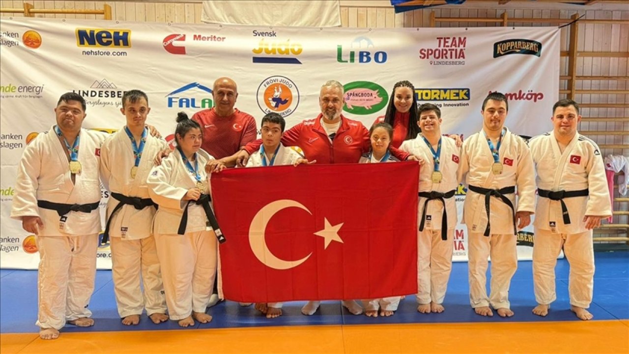 Özel sporcular madalyaları topladı
