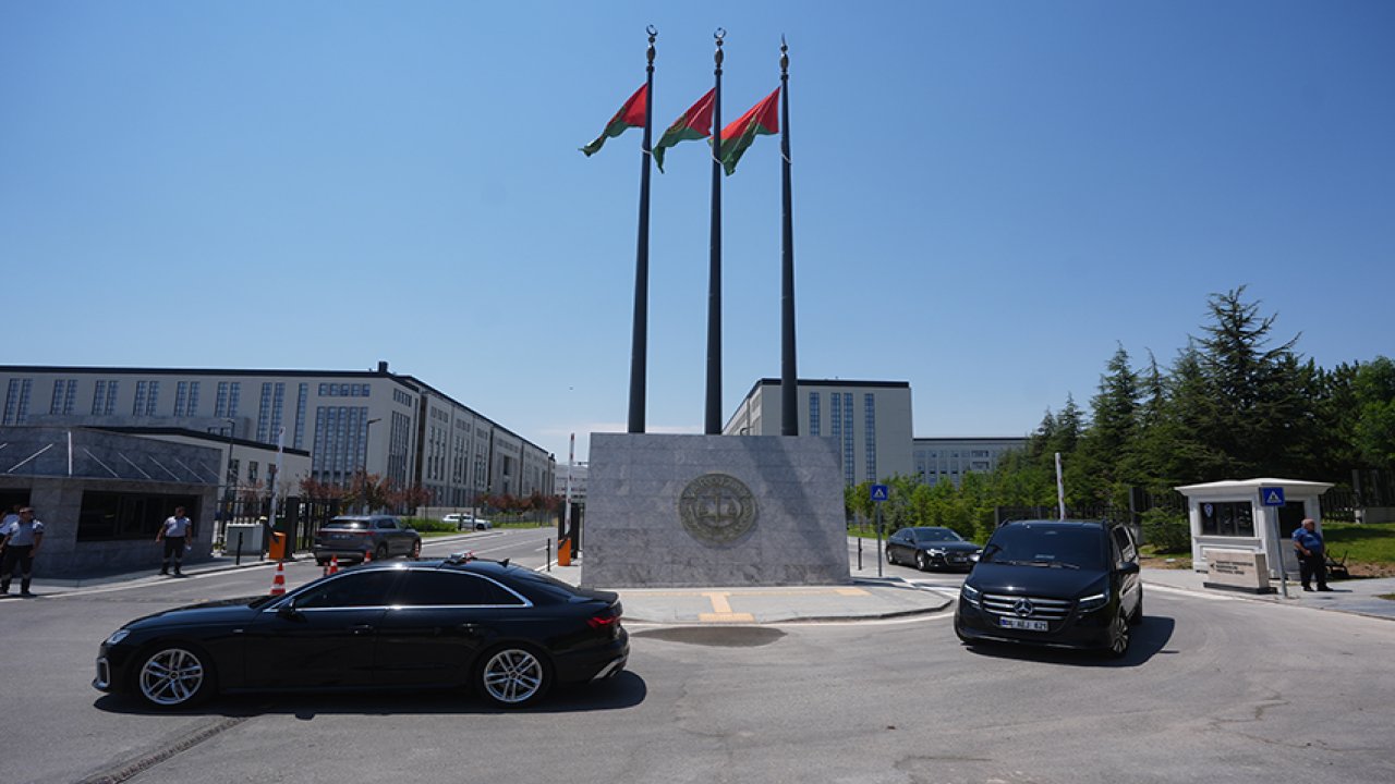 CHP Genel Başkanı Özel'den, Yargıtay Cumhuriyet Başsavcısı Şentürk'e 1,5  saatlik ziyaret