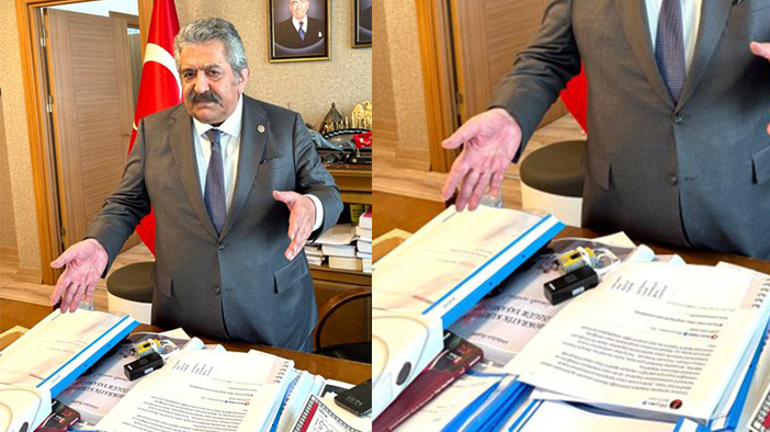 MHP’li Feti Yıldız’ın masasında dikkat çeken detay