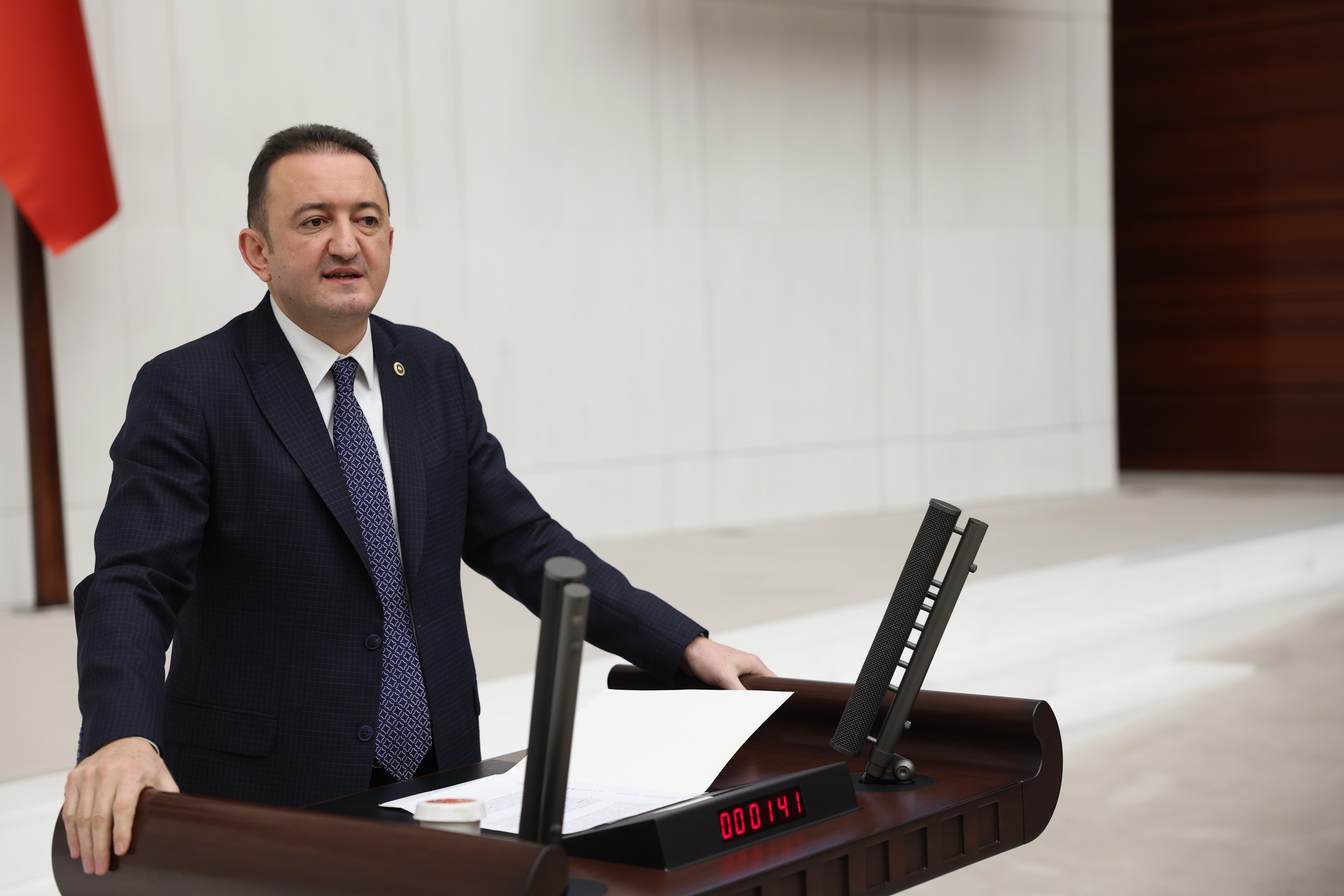 Bektaş: Şap hastalığı nedeniyle üreticilerimizi kaderine terk etmeyelim