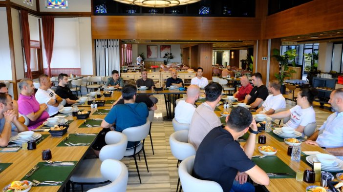 Basketbol antrenörleri buluştu