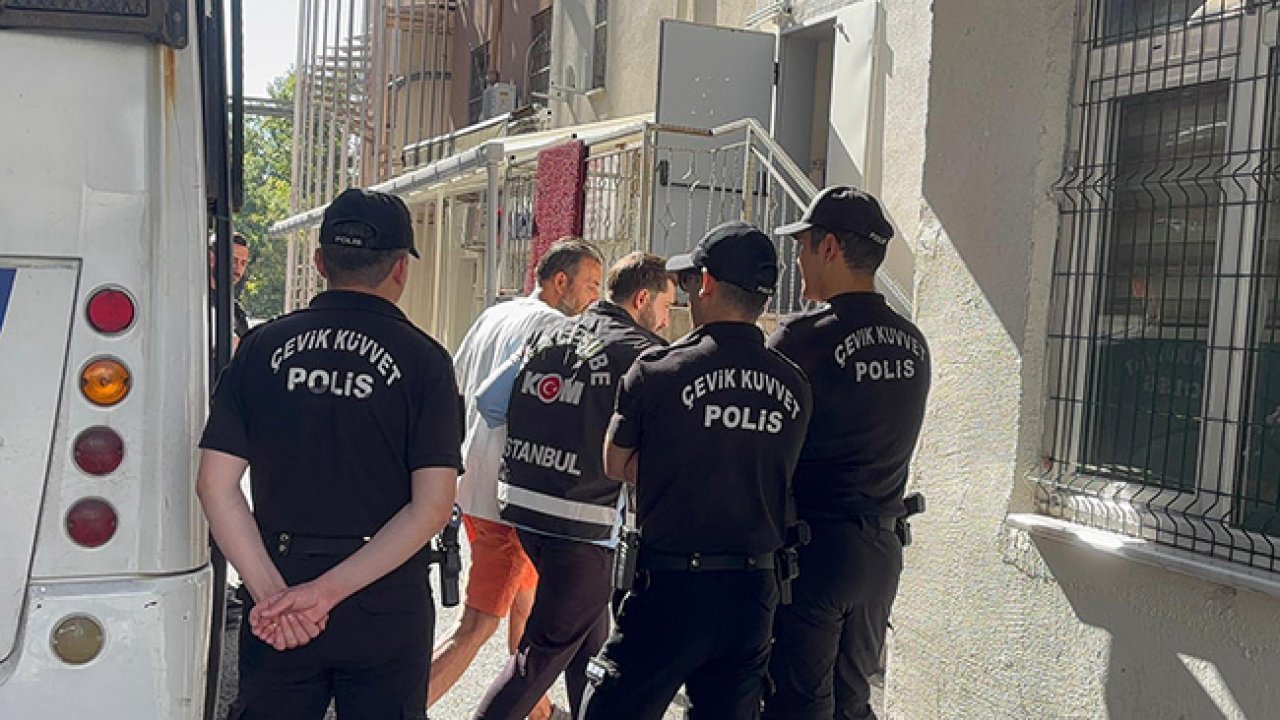 İBB'ye yolsuzluk soruşturmasında gözaltına alınan 17 zanlının adliyedeki işlemleri sürüyor