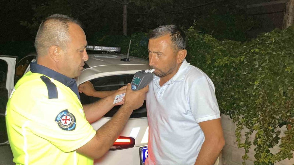 Alkollü sürücüye 11 bin lira ceza,  ehliyeti de gitti
