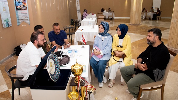 SÜ adaylarına kapılarını açtı