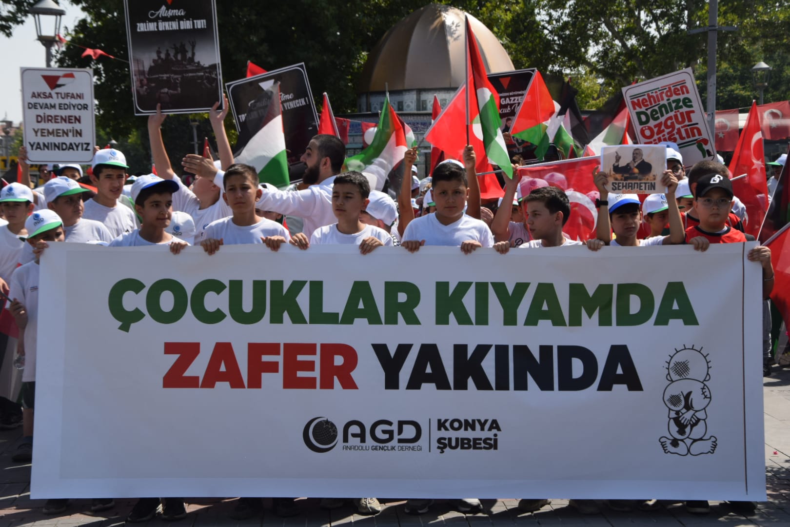 Konya'da çocuklar kıyamda zafer yakında!