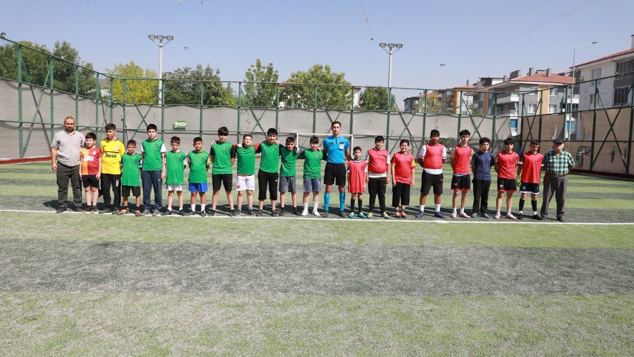 Karatay'da Camiler ve Kur’an Kursları arasında futbol heyecanı
