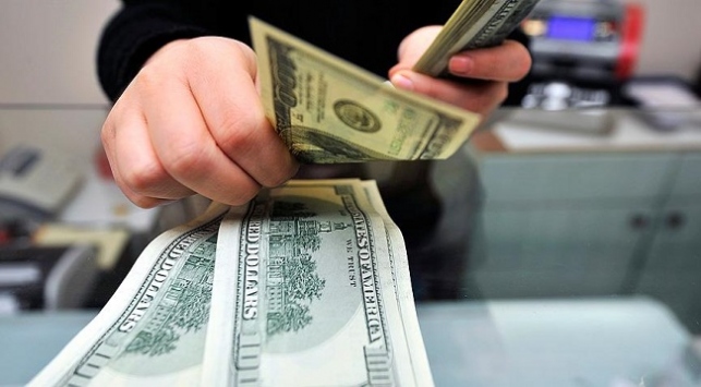 Dolar rekor üzerine rekor kırıyor