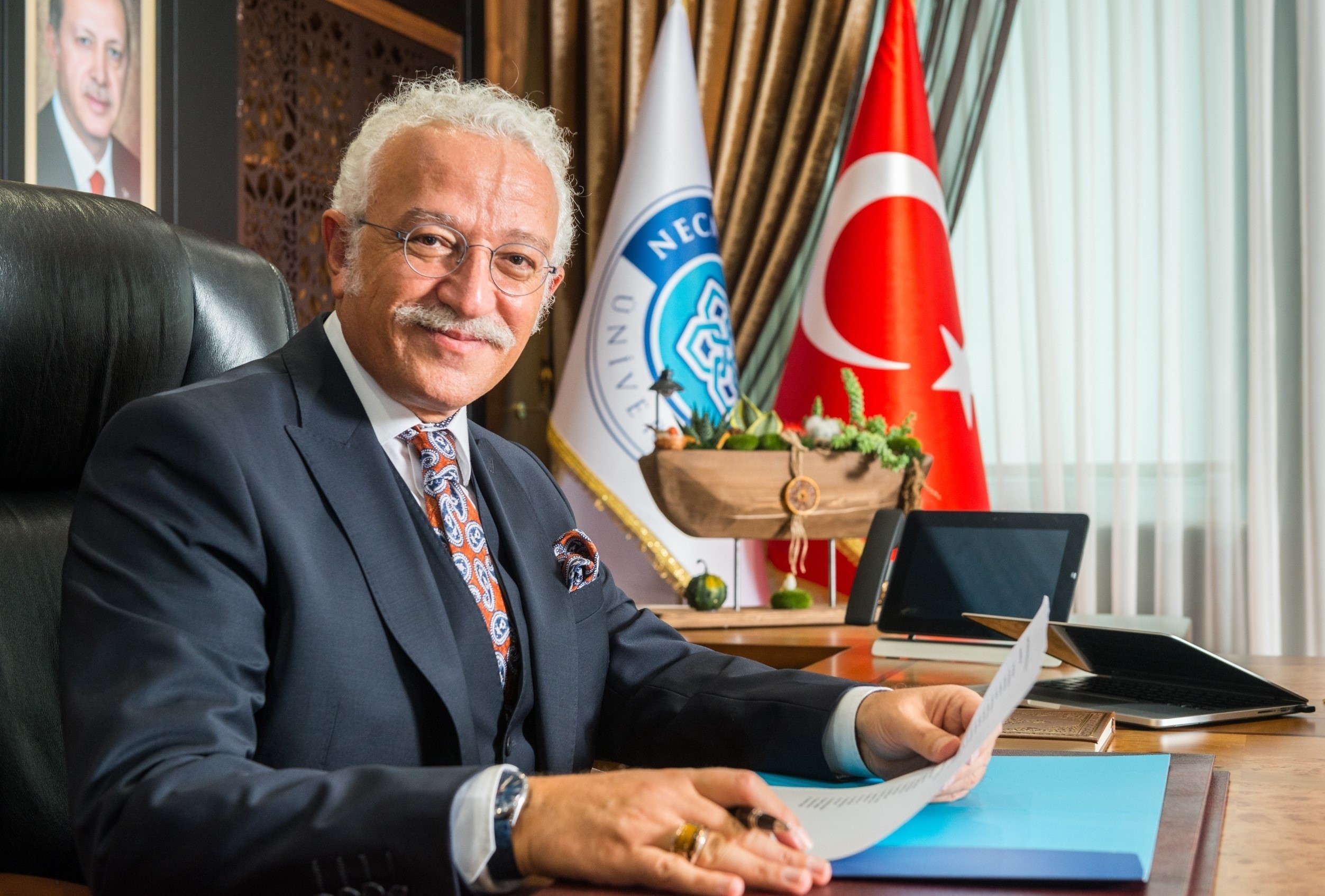 Rektör Zorlu aday öğrencilere seslendi