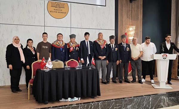 Türk milletinin fedakarlığı Konya'daki panelde konuşuldu