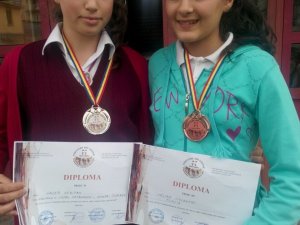 Beyşehirli Ortaokul Öğrencilerine Resimde Uluslararası Başarı Ödülü