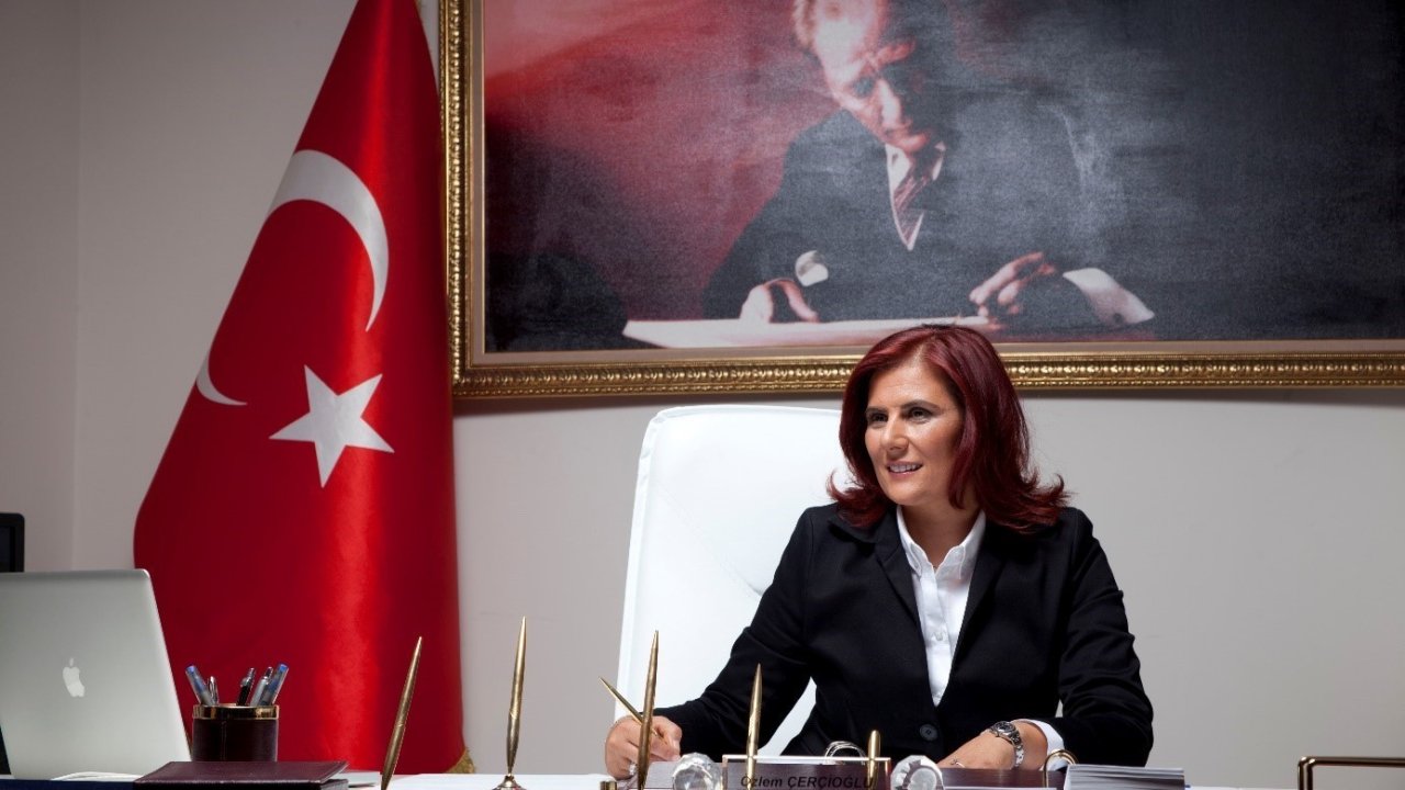 Özlem Çerçioğlu depremi! CHP Aydın’da olağanüstü toplandı