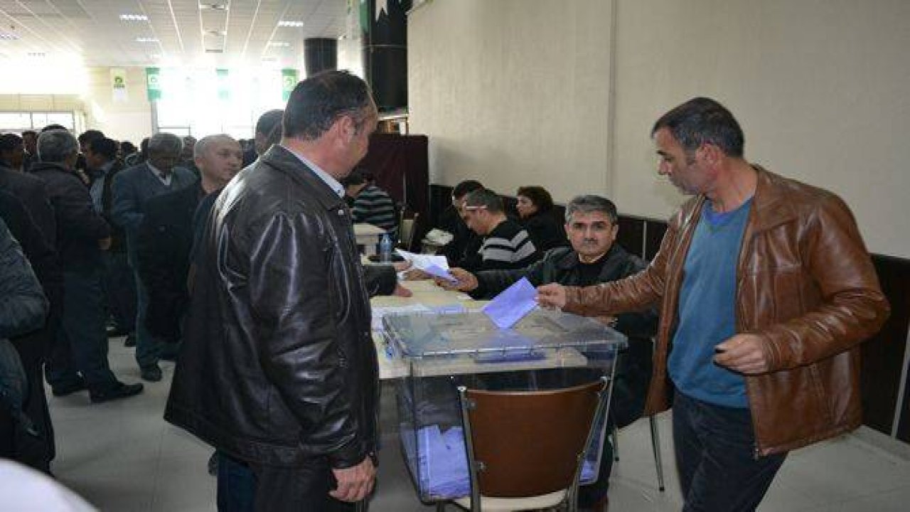 EREĞLİ ŞOFÖRLER VE OTOMOBİLCİLER ODASI GÜVEN TAZELEDİ