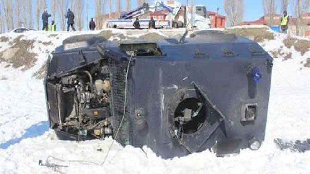 Köpekten Kaçan Akrep Takla Attı 1 Şehit