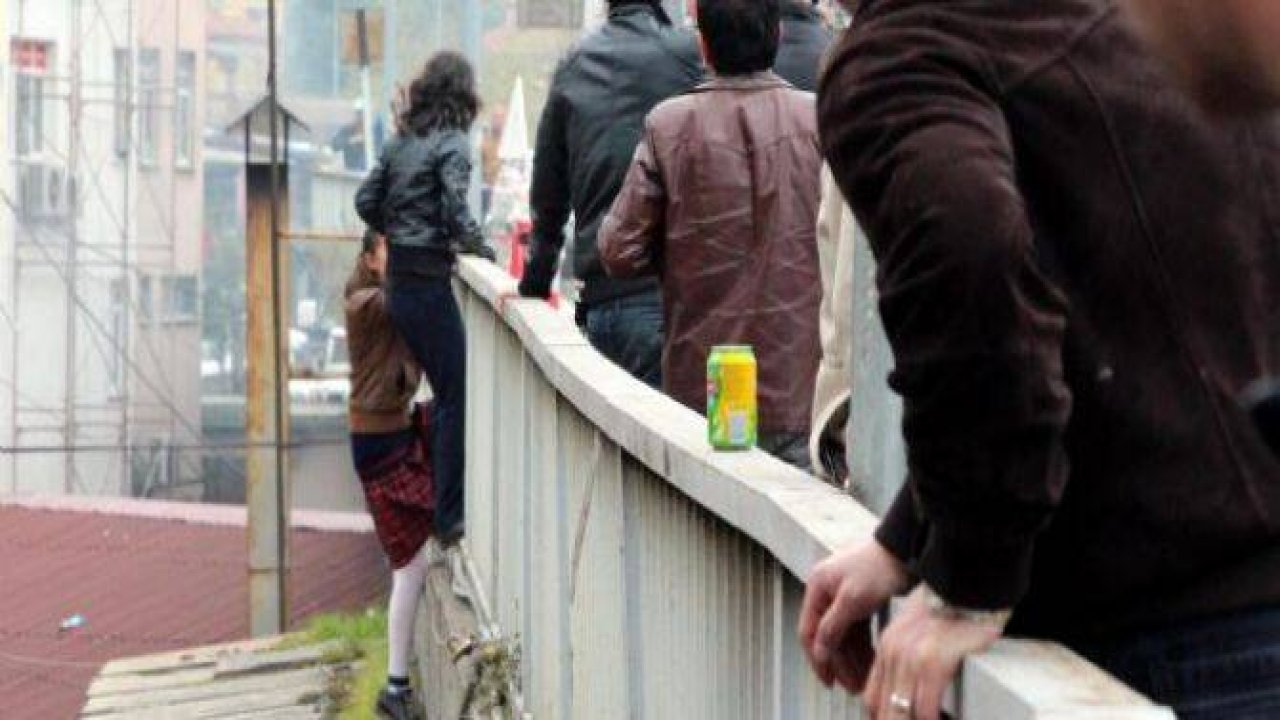 'Annem öldü, babam öldürdü'