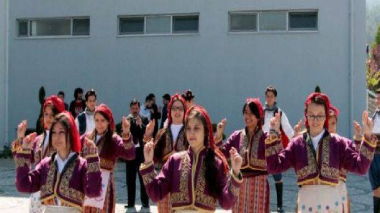 Minik sultan daha fazla dayanamadı