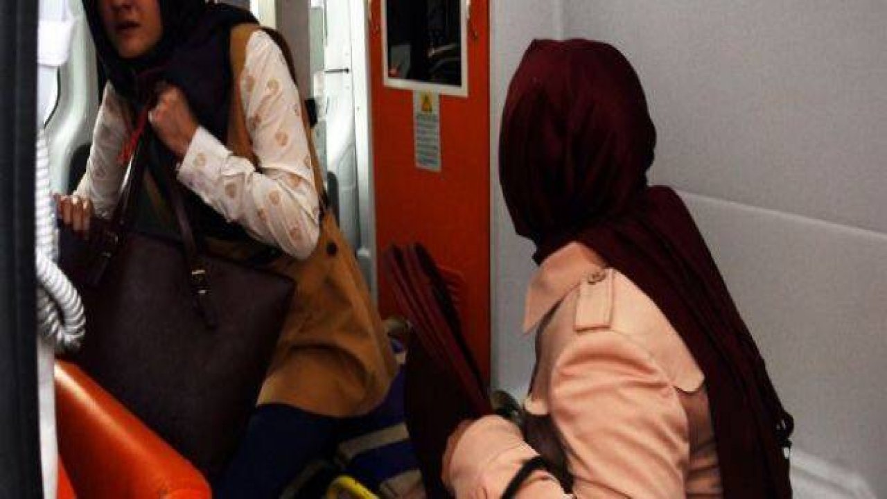 Taş atan öğrencileri vermeyen kadın öğretmenlere sınıfta saldırı