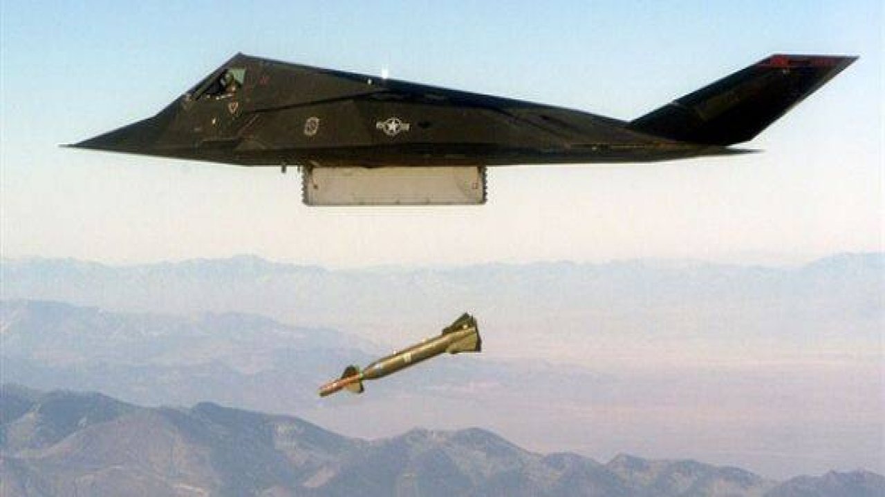 Vurulamaz denilen uçak vuruldu