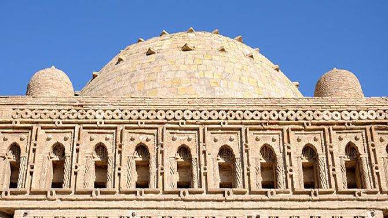 Mimarisiyle dünyayı cezbeden türbe