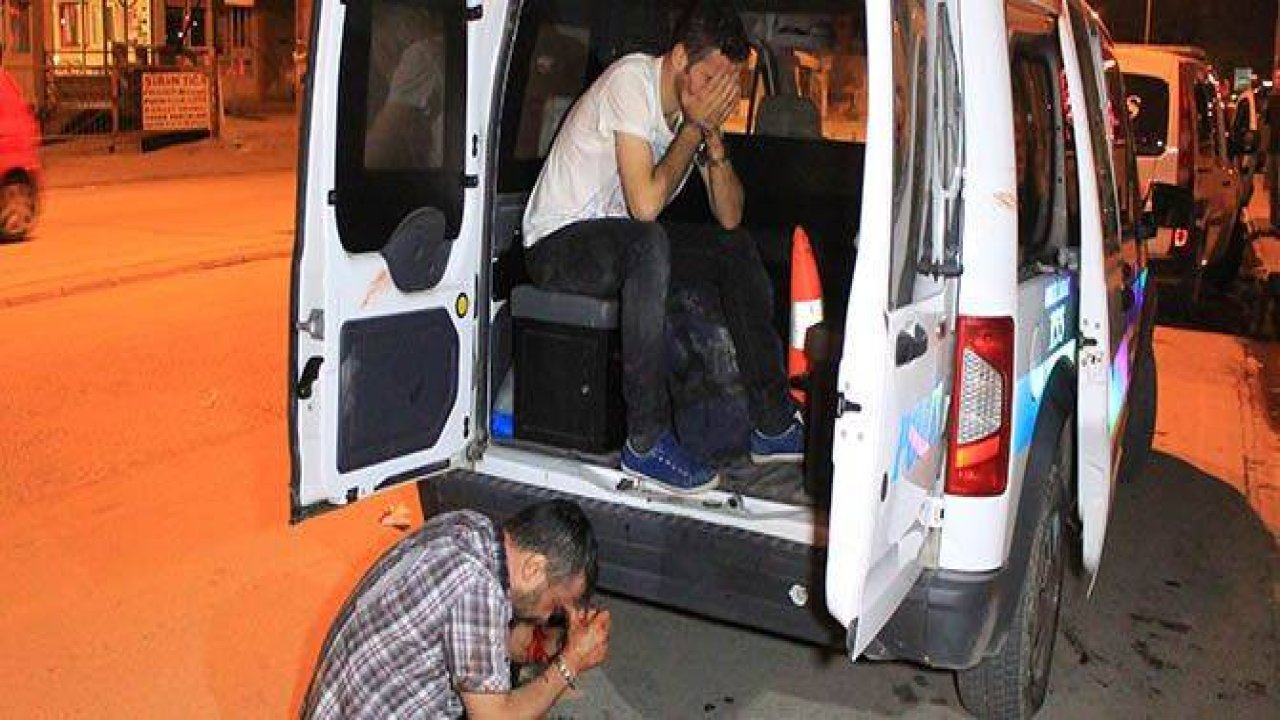 SATIRLI YOL VERME KAVGASI: 1 YARALI