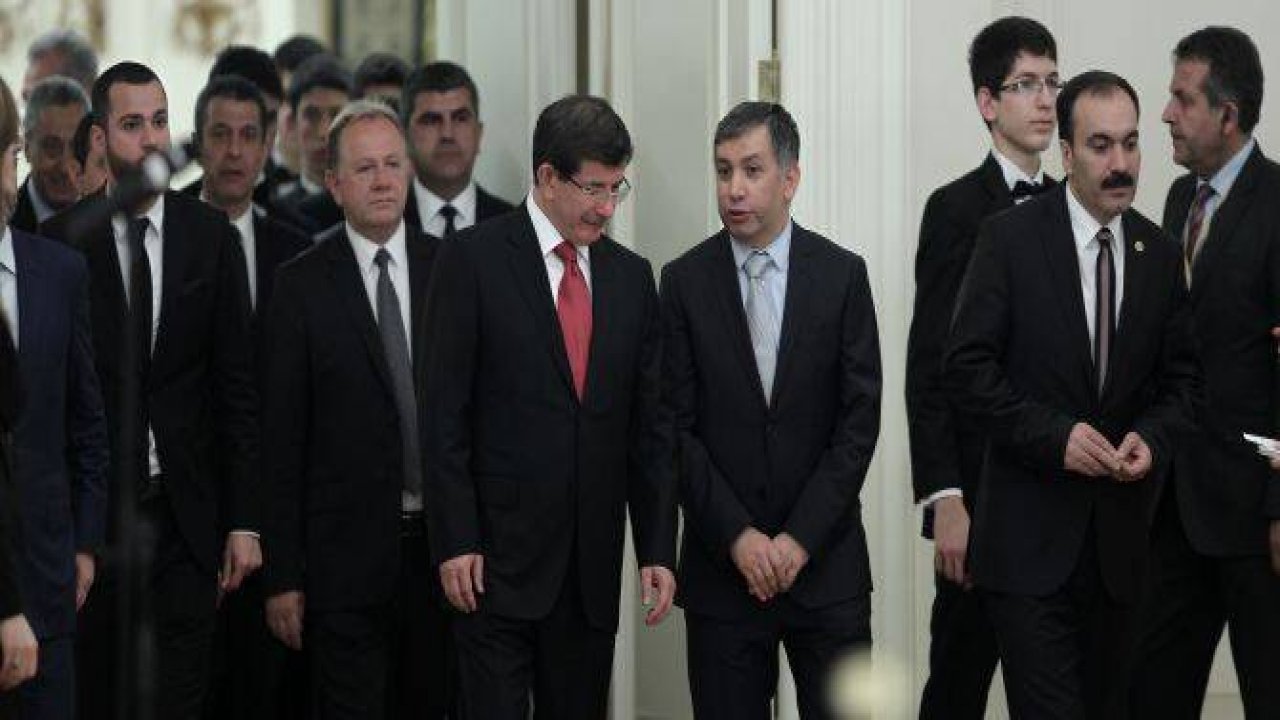 Gül'den Ruhani onuruna yemek