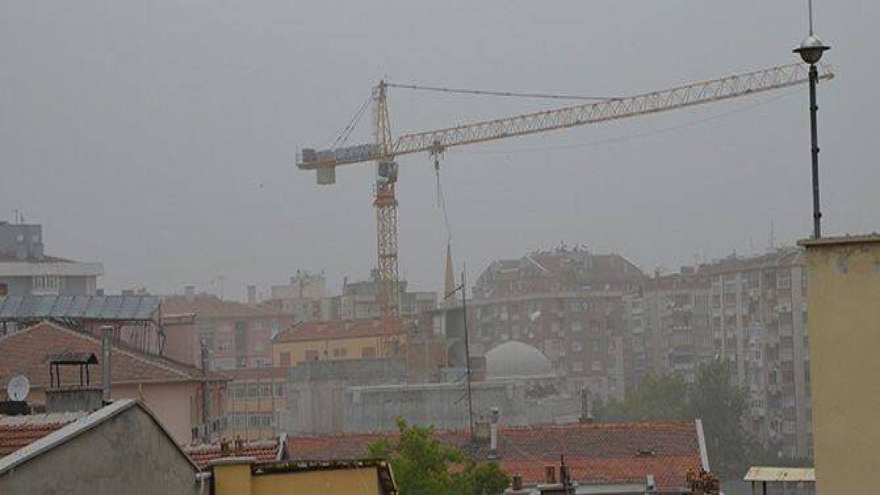 KONYA'DA TOZ FIRTINASI