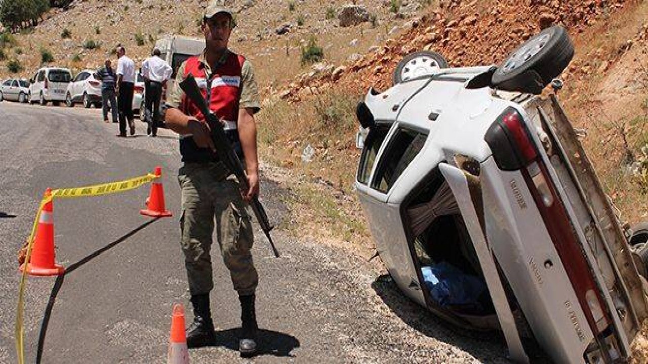 Adıyaman'da Trafik Kazası: 2 Ölü, 4 Yaralı