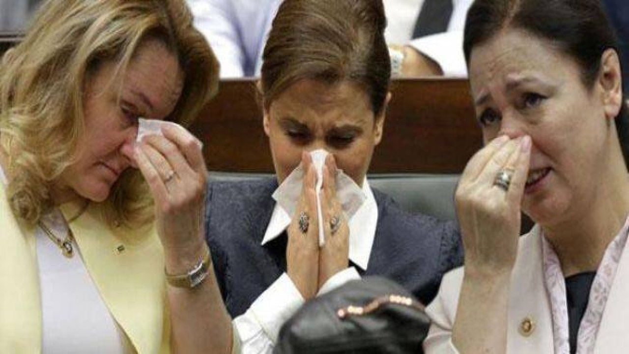 Erdoğan'ın konuşması AK Partilileri ağlattı