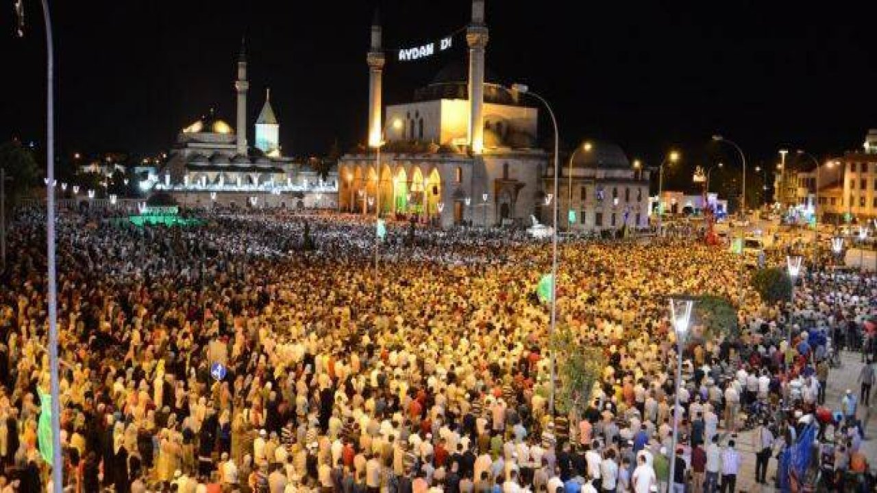 Mevlana Meydanı'nda Büyük Kıyam
