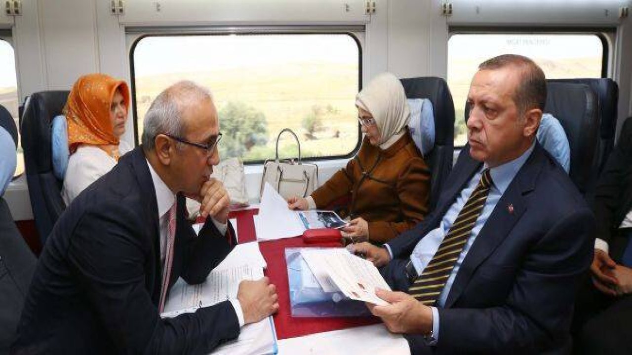 BAŞBAKAN YÜKSEK HIZLI TRENDE