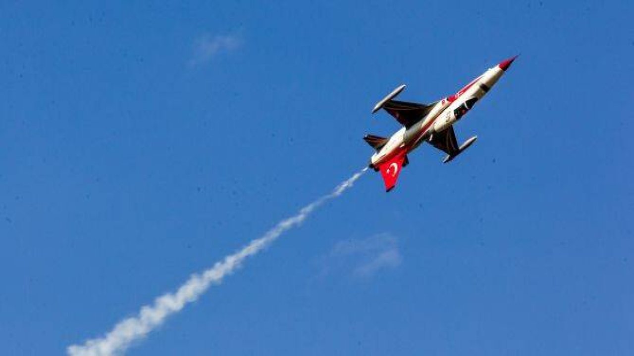 Türk Yıldızları büyüledi