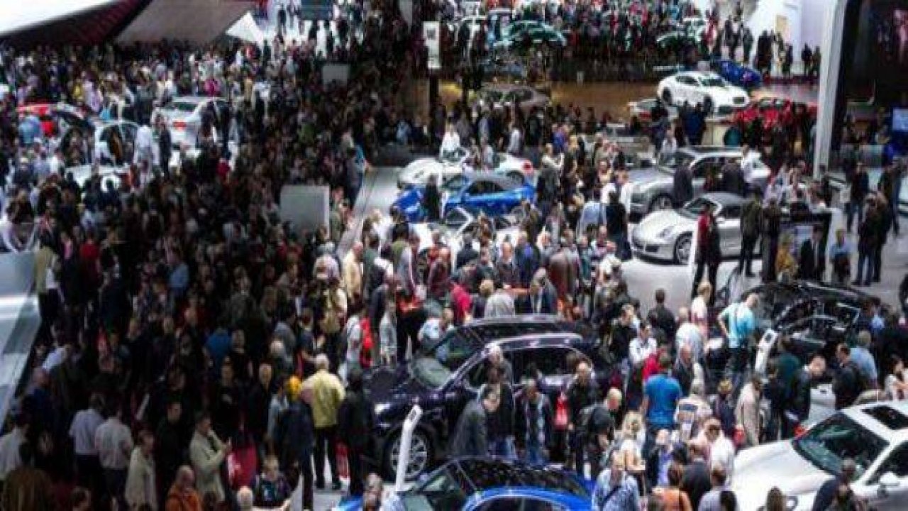 Paris Otomobil Fuarı'nda öne çıkan modeller