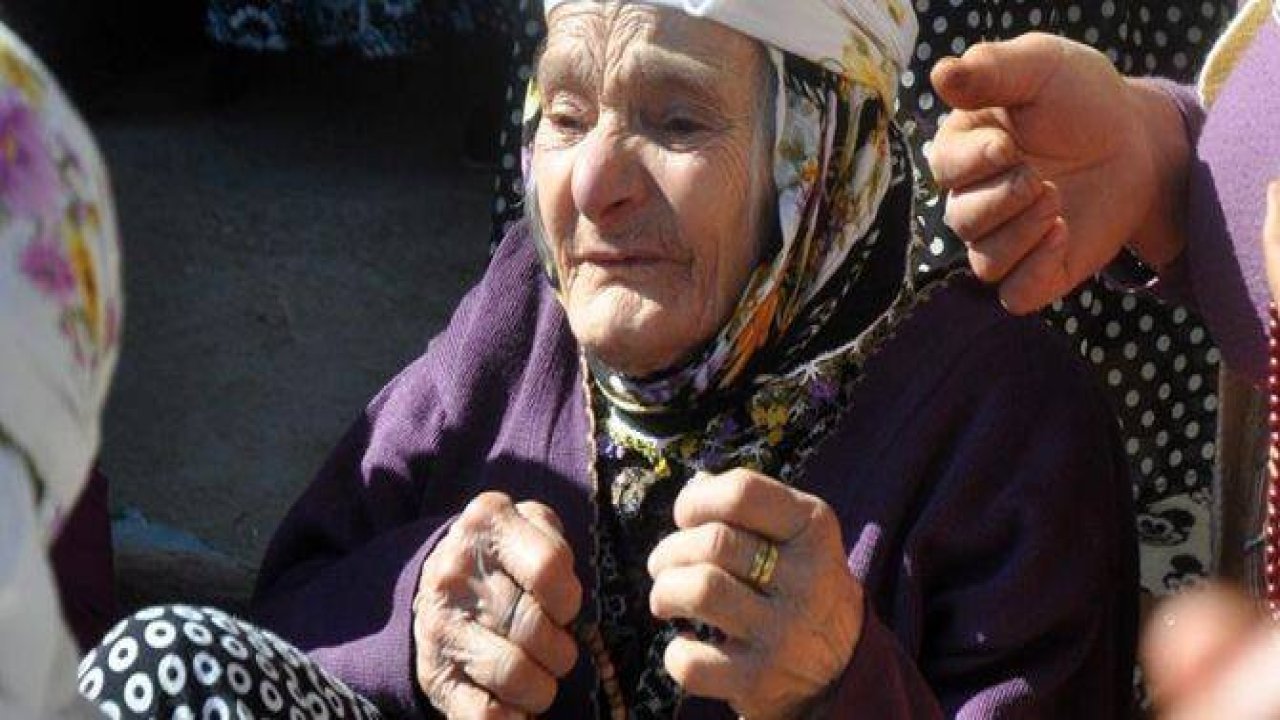 Poşetli Dede Toprağa Verildi