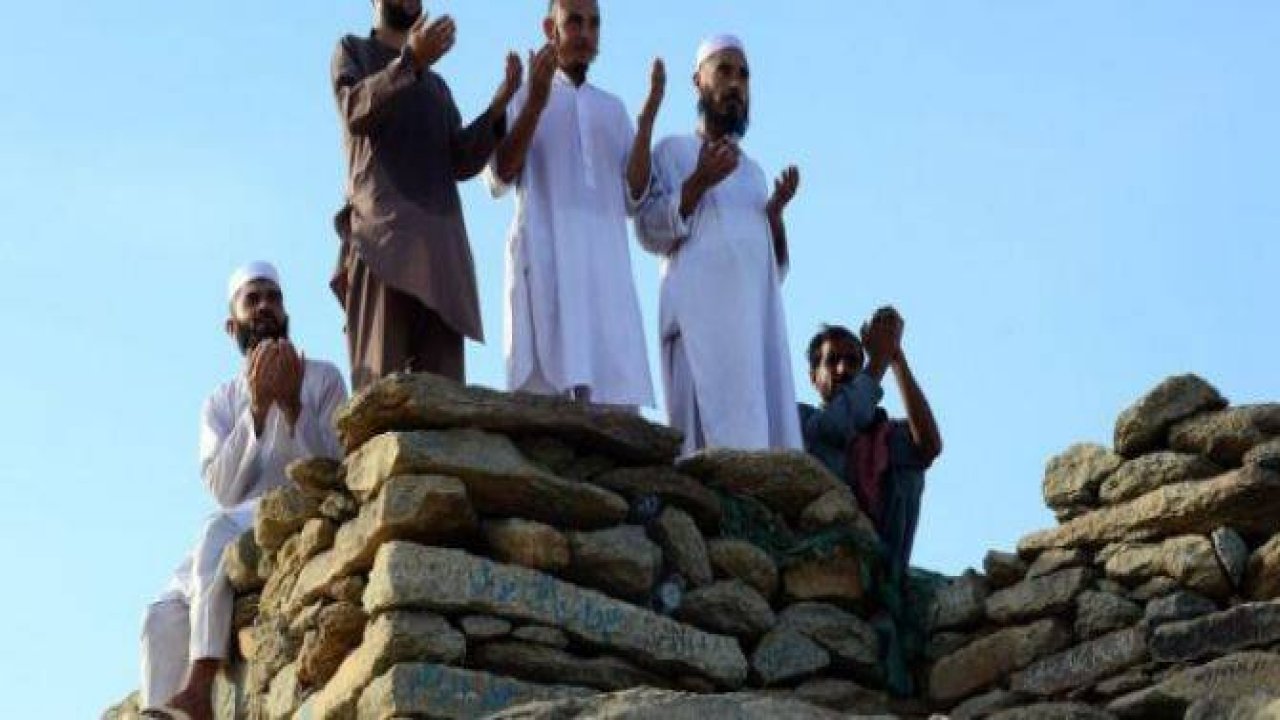 Hacı adayları Sevr dağında