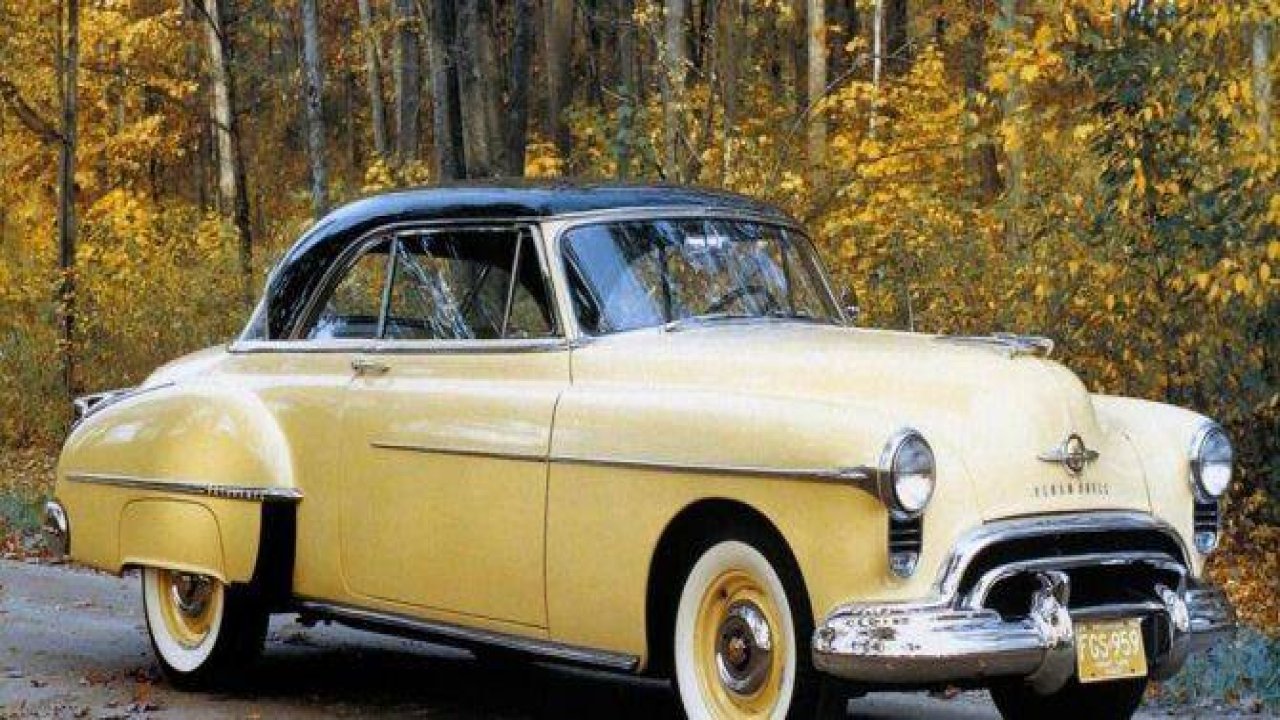 Klasik arabalar göz dolduruyor