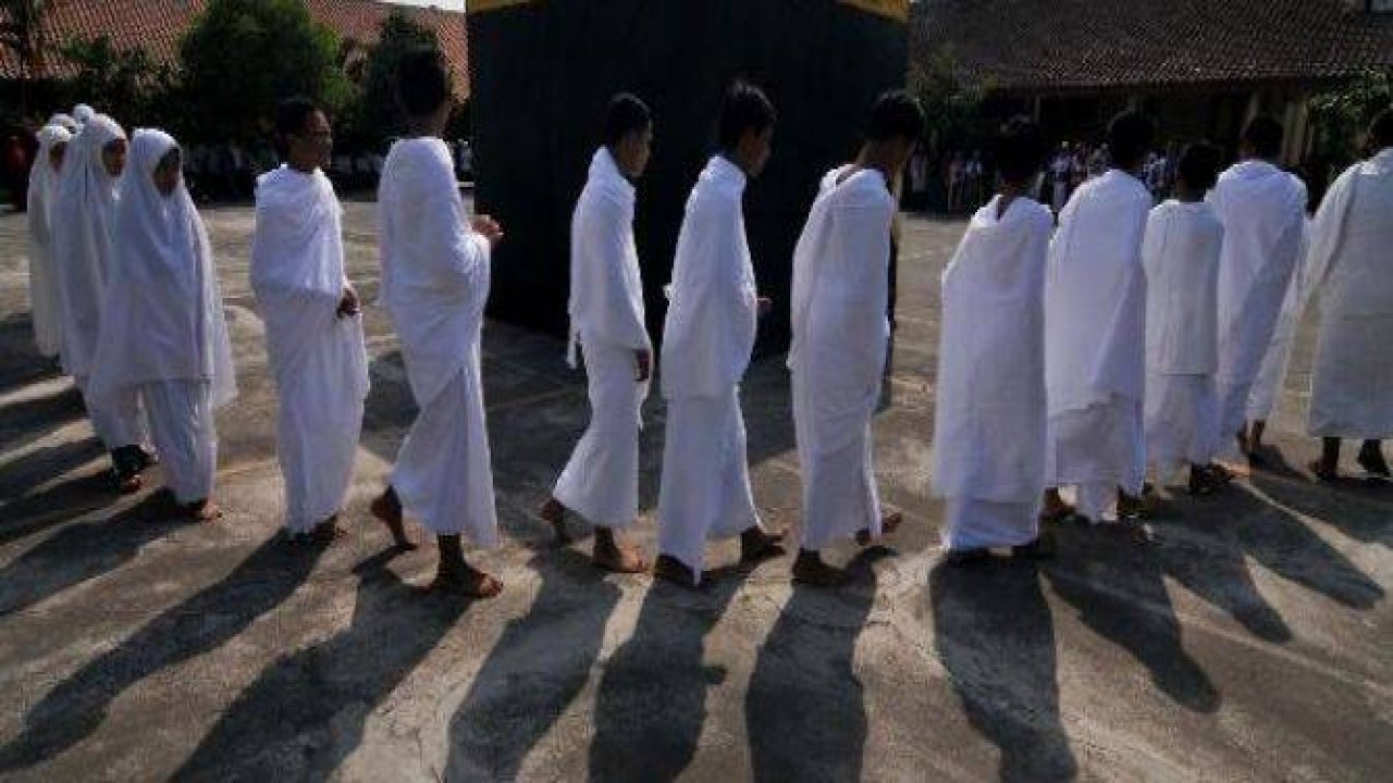 Endonezyalı ortaokul öğrencilerine Hac eğitimi