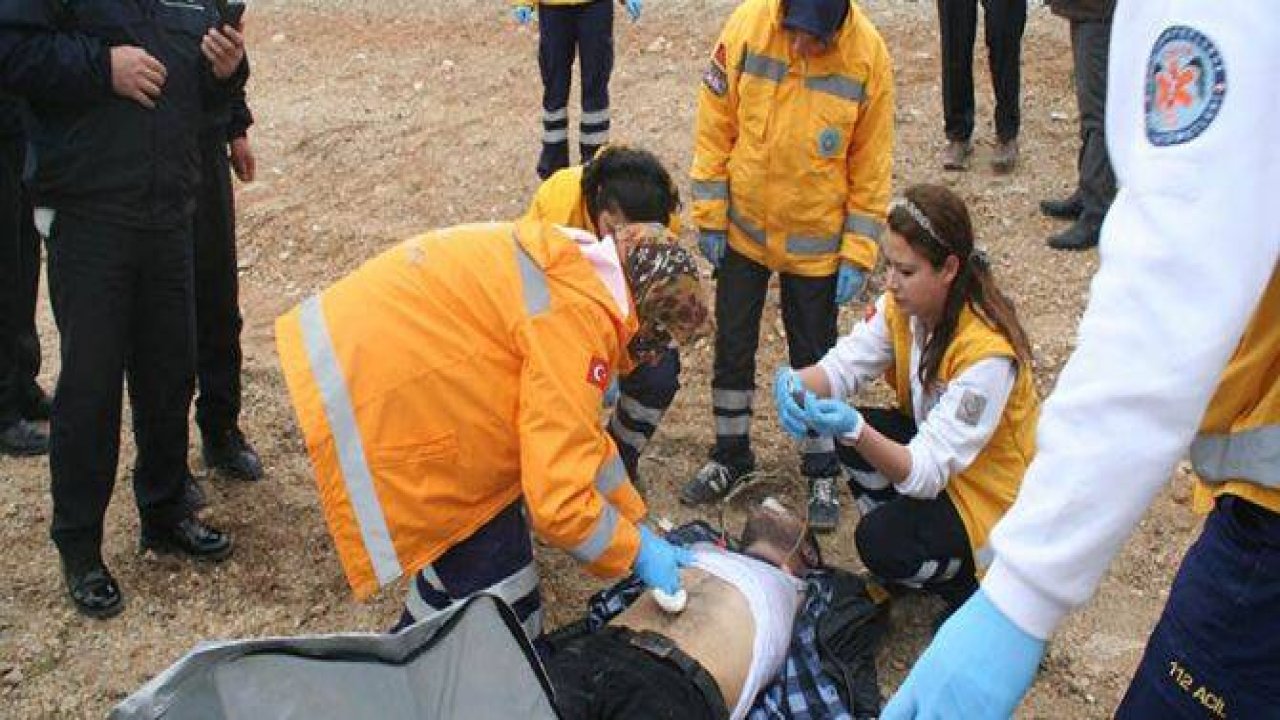 Sulama kanalına devrilen otomobilin sürücüsü öldü