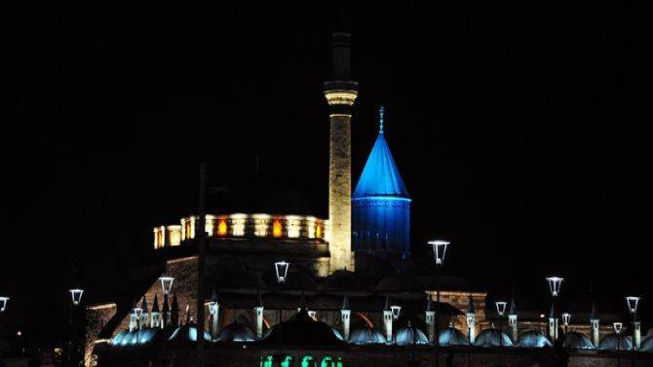 Mevlana Müzesi ışıl ışıl