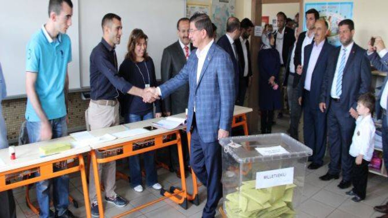 Davutoğlu oyunu böyle kullandı