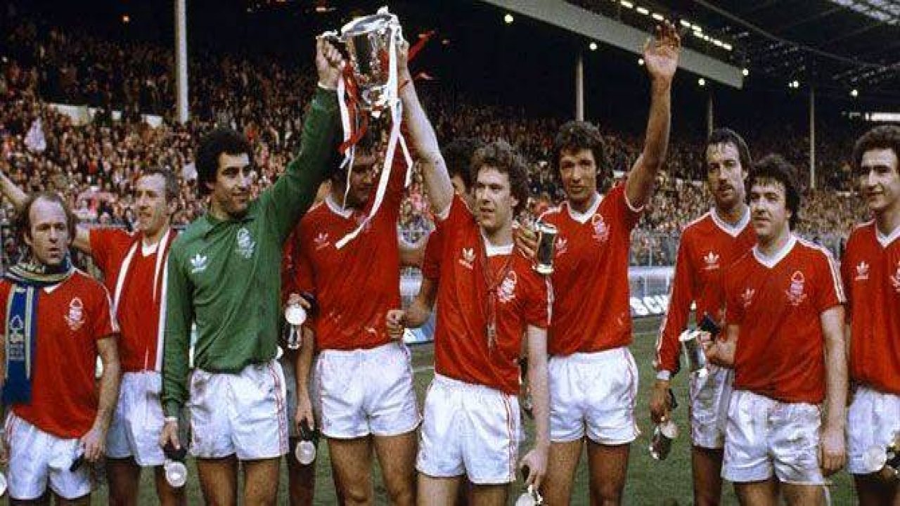 Geçmişini Mumla Arayan Futbol Kulüpleri