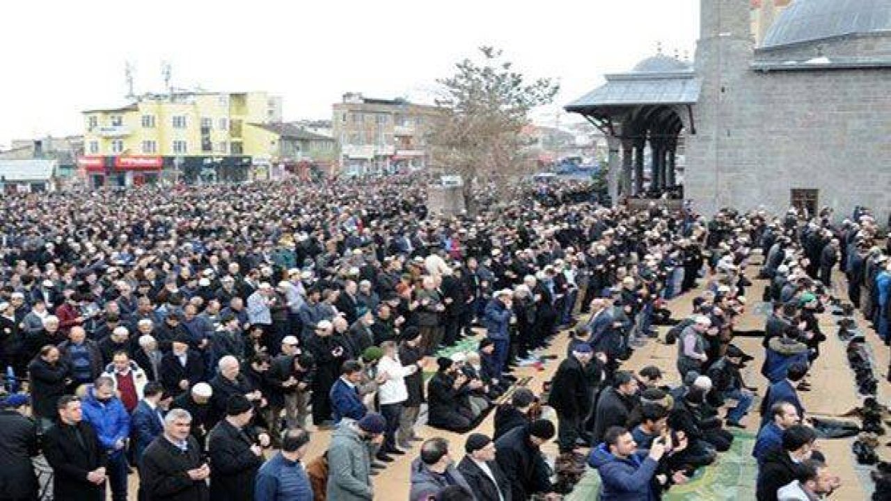 Mehmet Kırkıncı Hoca'yı binler uğurladı