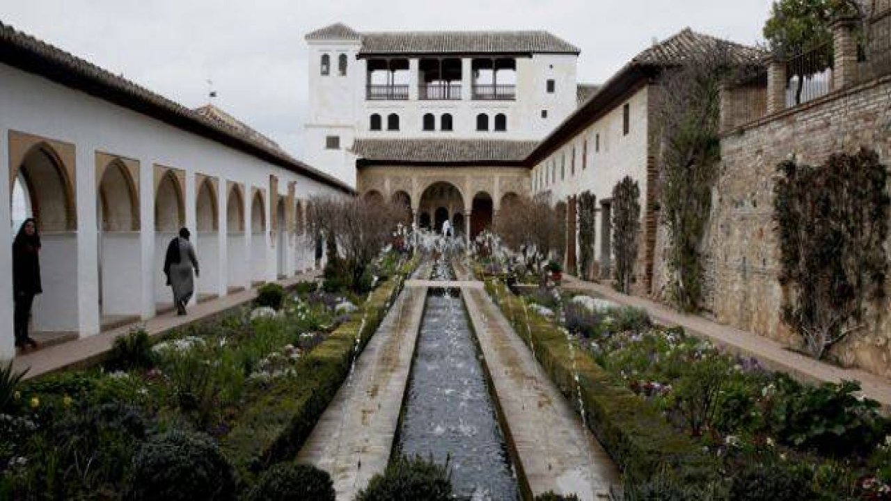 Binbir Gece Masallarının Sarayı: El Hamra