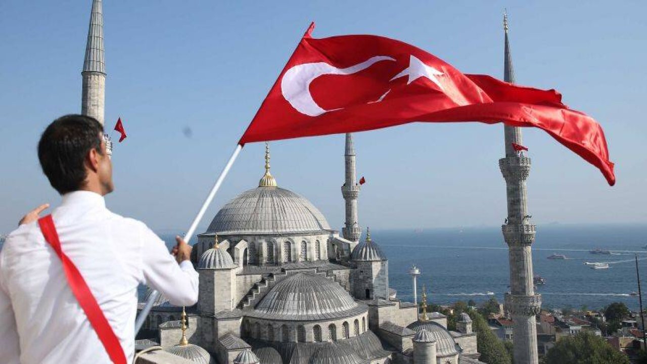 Tarihi mitingden kareler