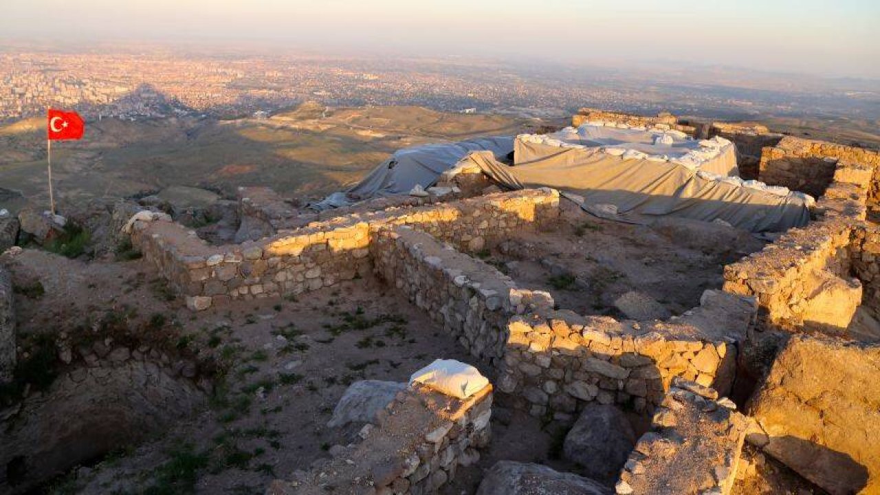 Konya'da alttan ısıtmalı hamam bulundu