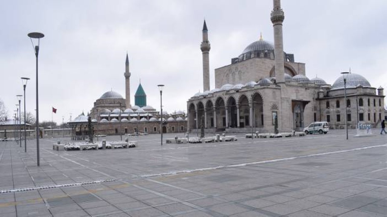 KONYA’DA CADDE VE MEYDANLAR BOMBOŞ