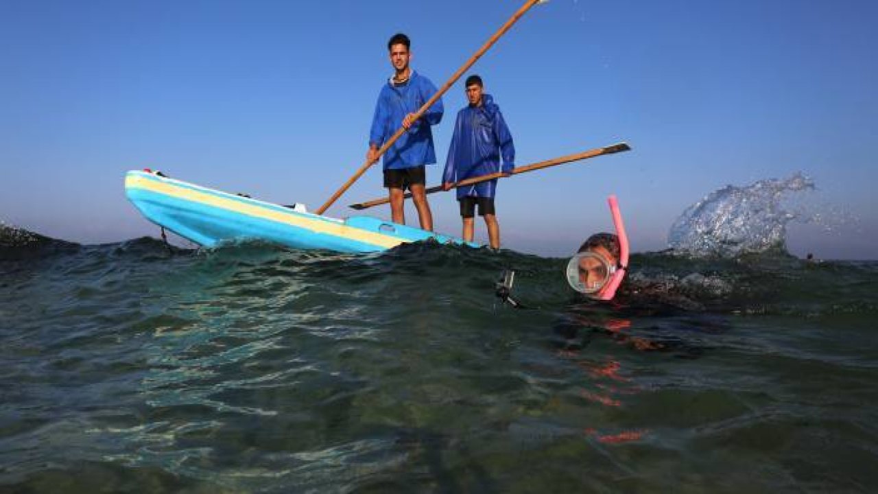 Filistinli fotoğrafçının objektifinden Gazzeli balıkçılar