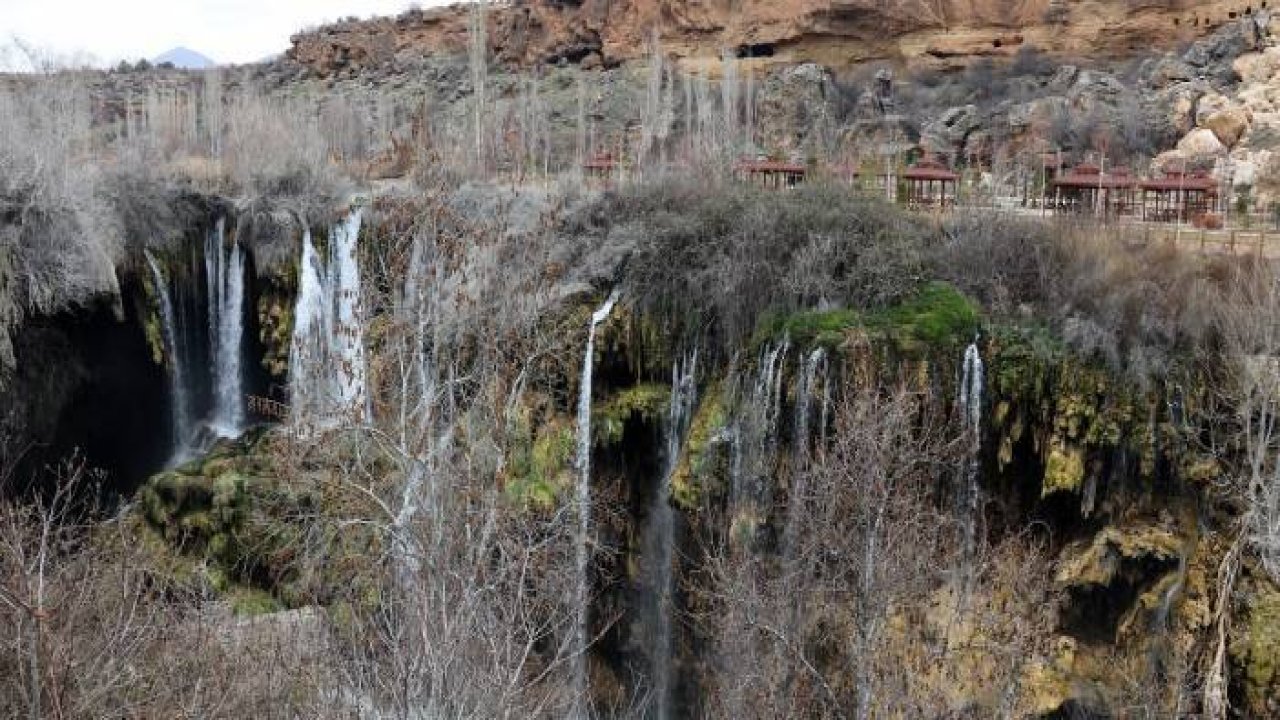 Doğa ile baş başa kalınan bir güzellik: Göksu Şelalesi