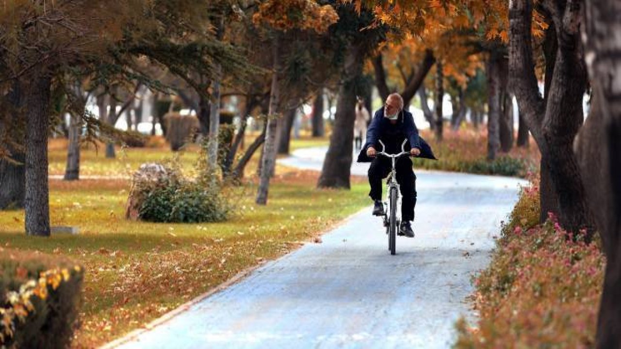 Konya'da 7'den 70'e herkes pedal çeviriyor