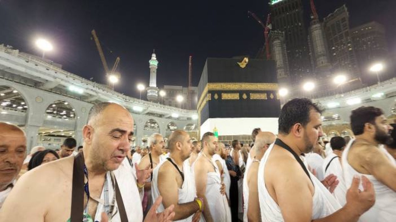 Mekke'ye ulaşan hacı adayları ibadetlerine başladı
