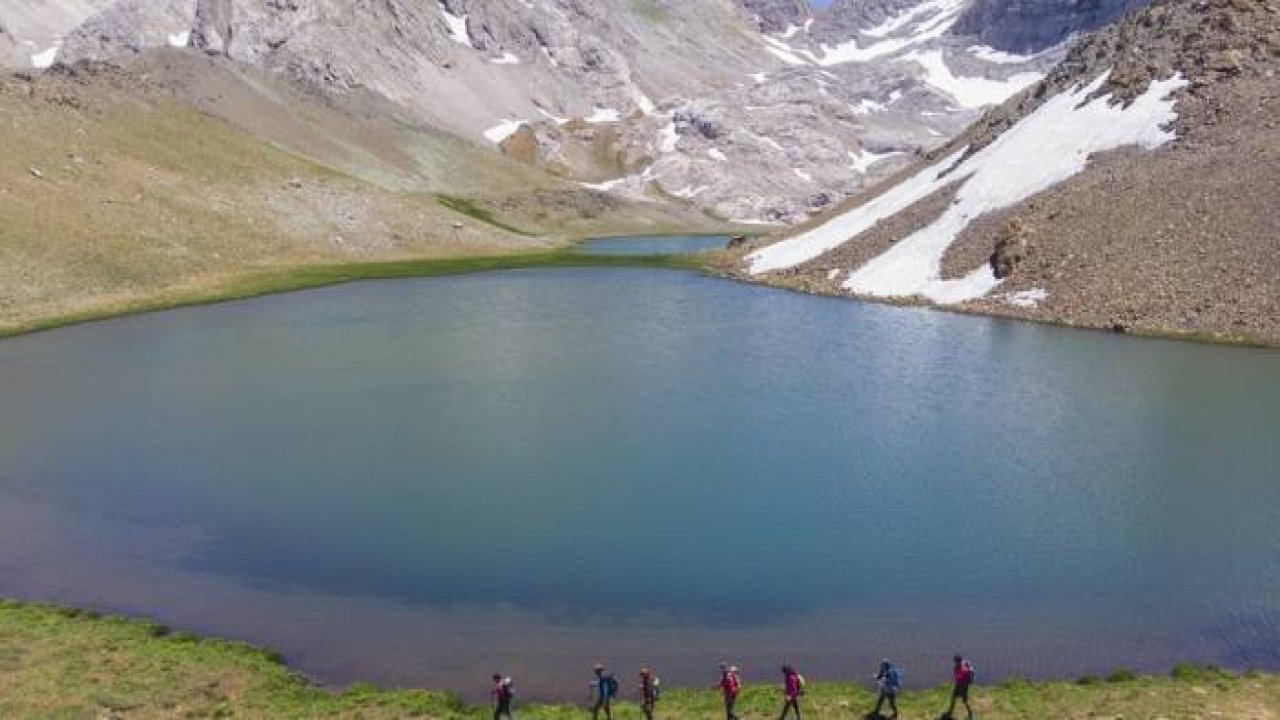 Doğa tutkunlarının Tunceli'deki yeni rotası: Katır Gölleri